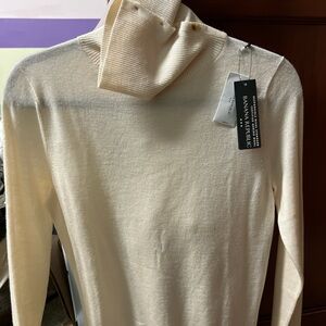 Banana Republic Off-White Wool Sweater